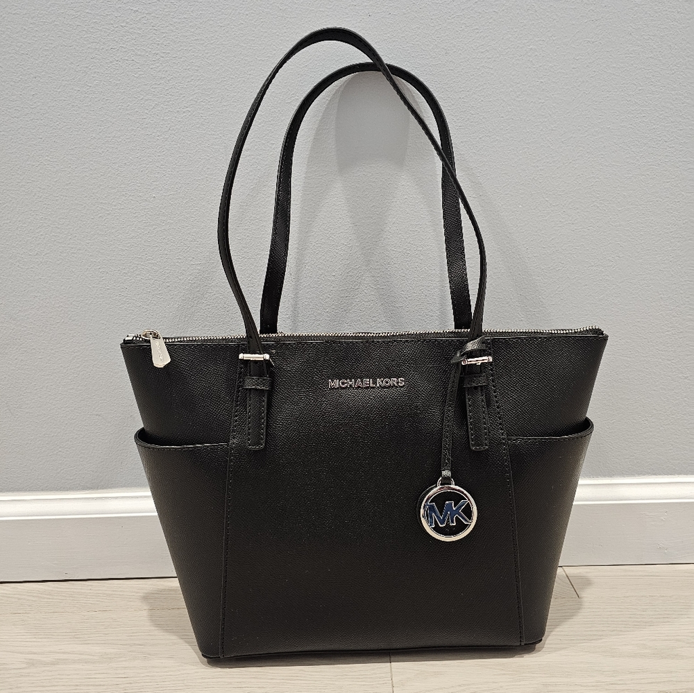 *NEW* Michael Kors Jet Set Saffiano Leather Top-Zip Tote Bag Bag (Black)
